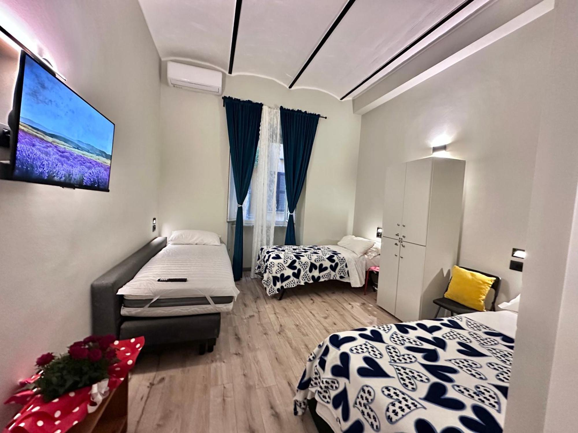 Român Holidays Ngoại thất bức ảnh
