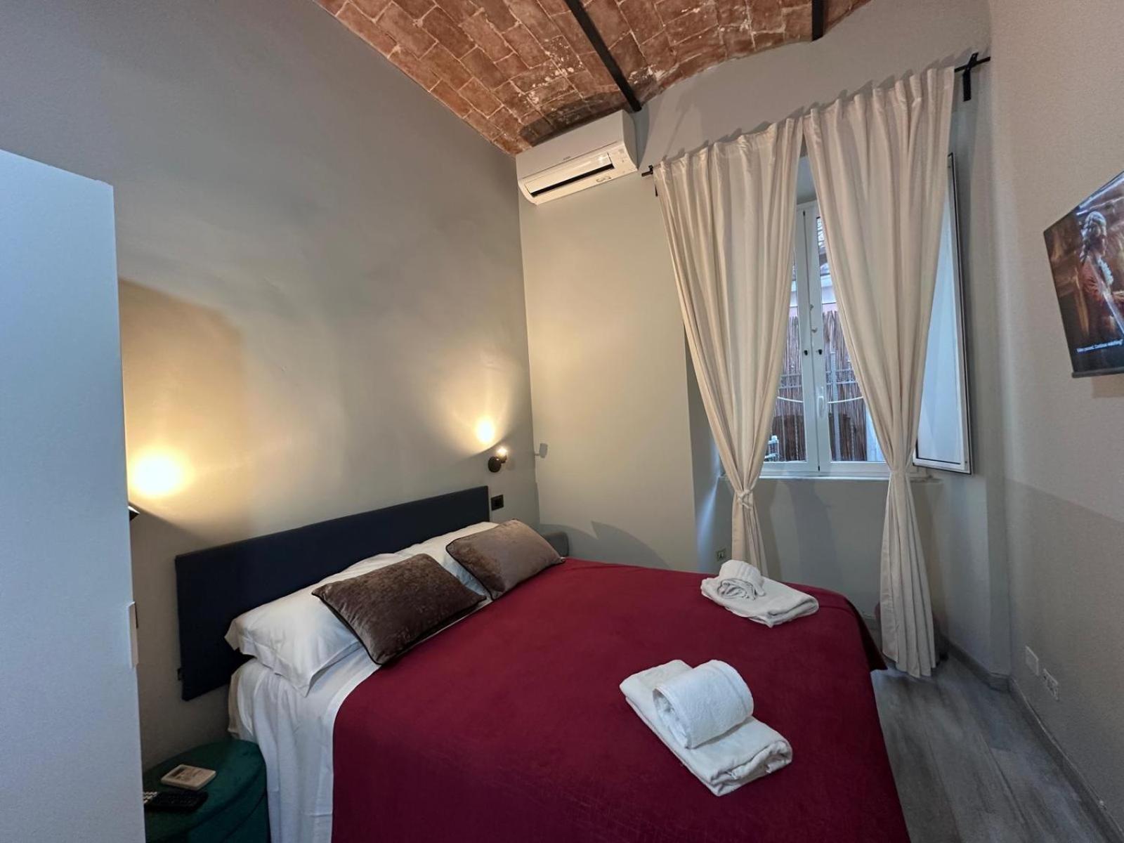 Român Holidays Ngoại thất bức ảnh