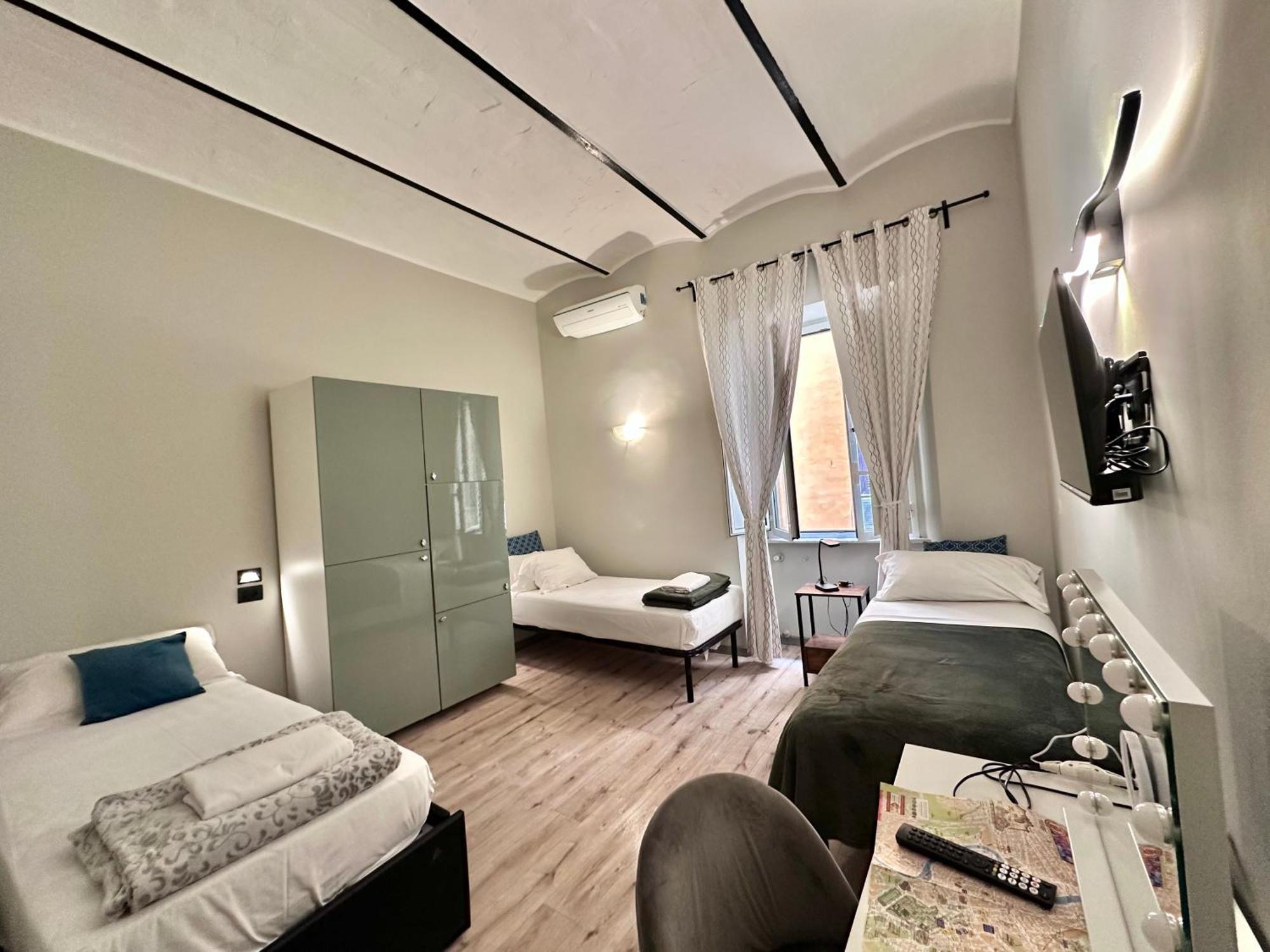 Român Holidays Ngoại thất bức ảnh