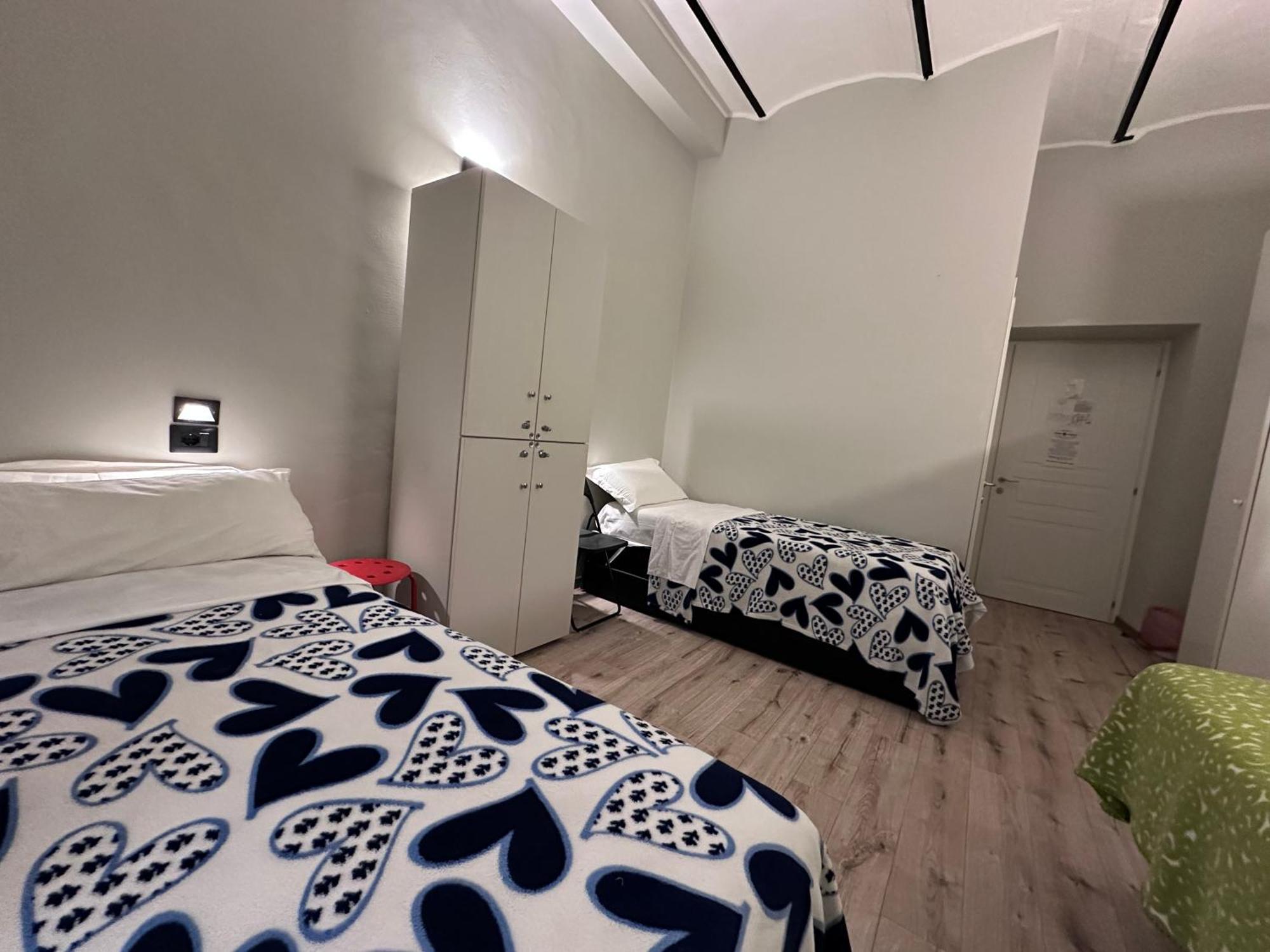 Român Holidays Ngoại thất bức ảnh