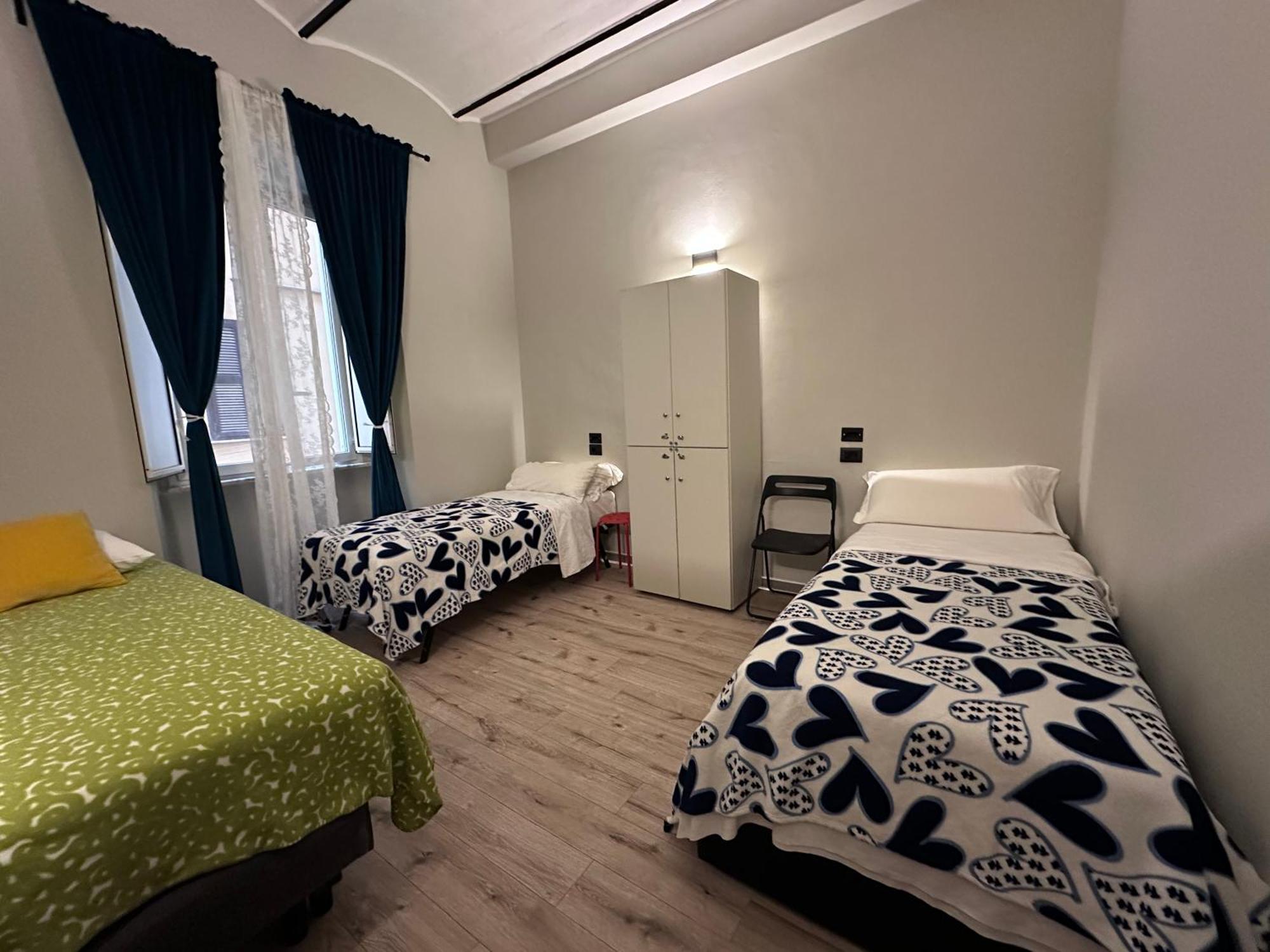 Român Holidays Ngoại thất bức ảnh